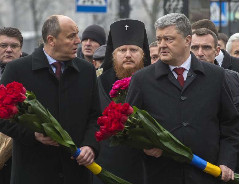 Голова Верховної Ради України Андрій Парубій вшанував пам'ять учасників ліквідації аварії на Чорнобильській атомній електростанції. Голова Верховної Ради України Андрій Парубій вшанував пам'ять учасників ліквідації аварії на Чорнобильській атомній електростанції.
